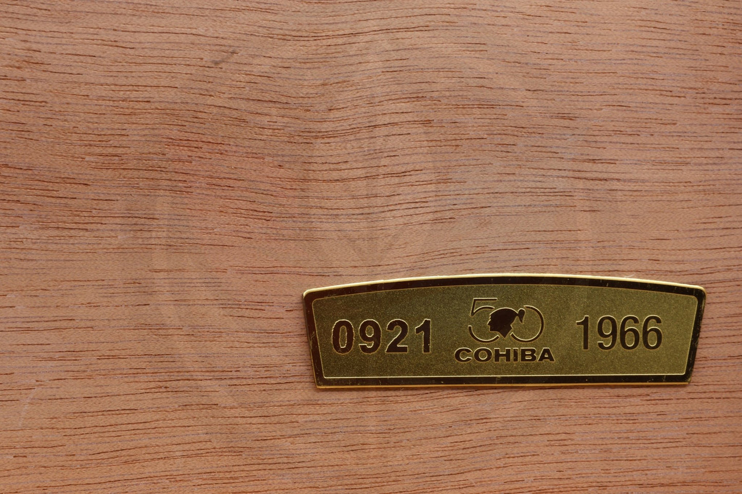 COHIBA HUMIDOR MAJESTUOSOS 1966